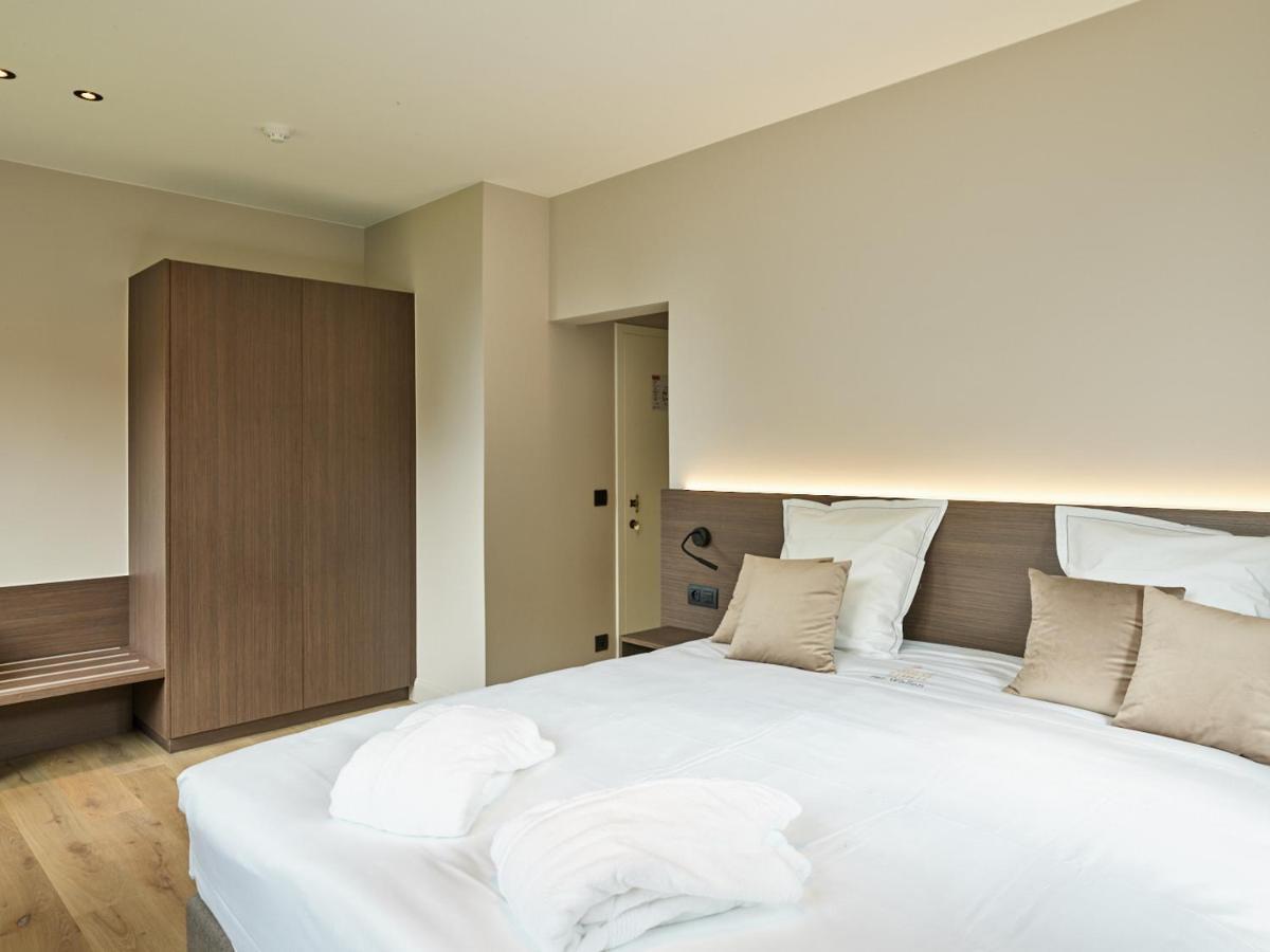 Boutique Hotel Ter Wallen Izegem Exteriör bild