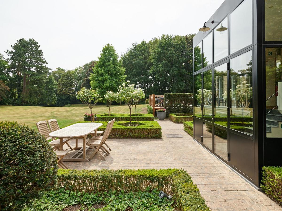 Boutique Hotel Ter Wallen Izegem Exteriör bild