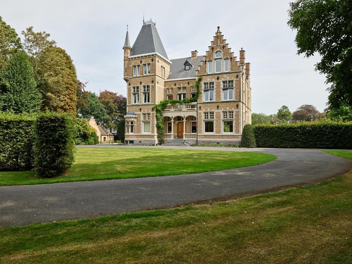 Boutique Hotel Ter Wallen Izegem Exteriör bild