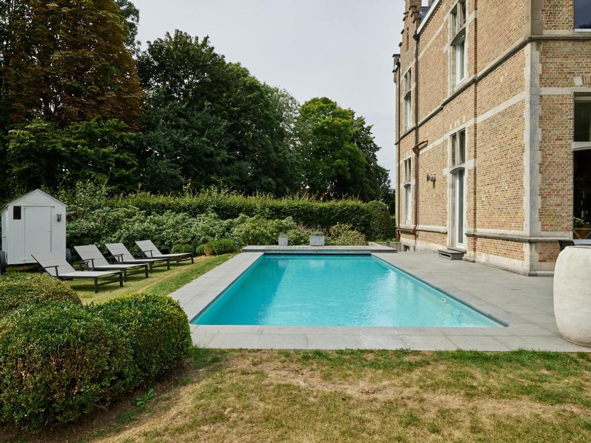 Boutique Hotel Ter Wallen Izegem Exteriör bild